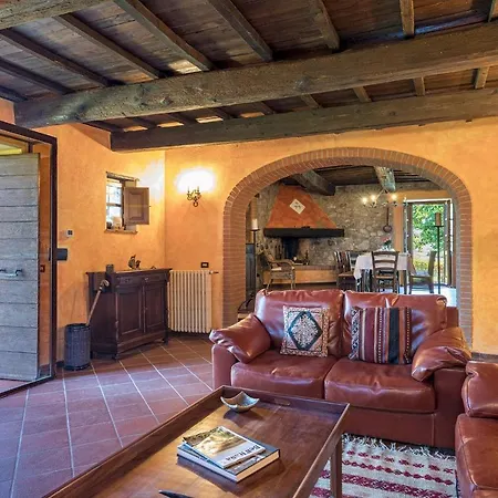 Villa Casale Del Viaggiatore 10, Emma *