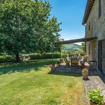Casale Del Viaggiatore 10, Emma